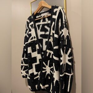 AMOUR Black and White Jacquard Cardigan with Button Studs size L